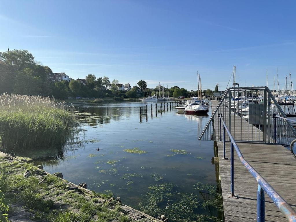 Urlaub In Einer Historischen Wassermuehle An Der Trave Lübeck Buitenkant foto